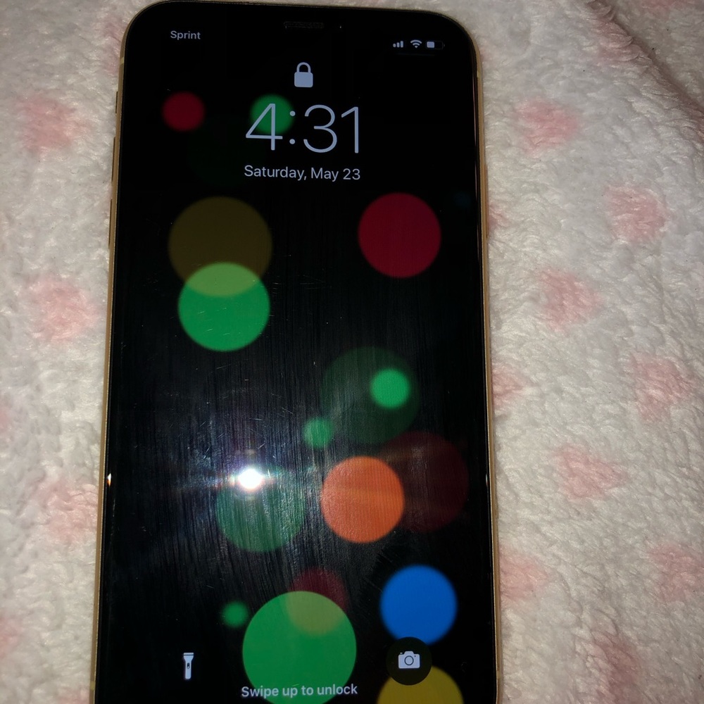iPhone XR yellow